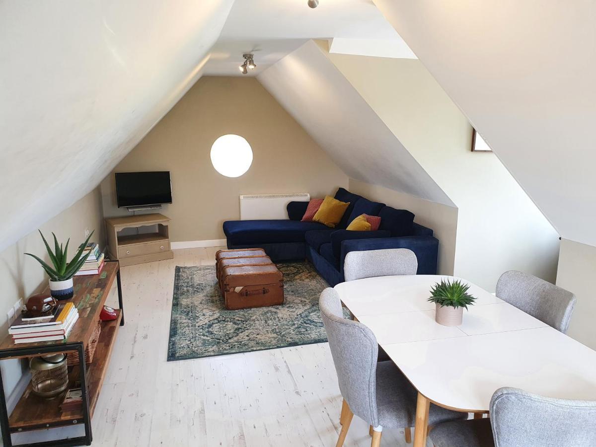 Beautiful 2 Bedroom Guest House With Private Pool In Lacock, Wiltshire Eksteriør bilde